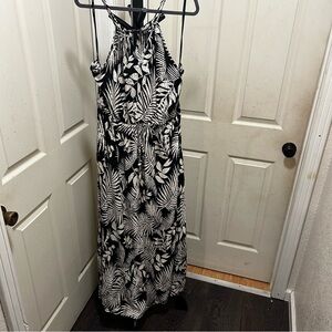 City Chic Black & White Tropical Halter Maxi Dress
